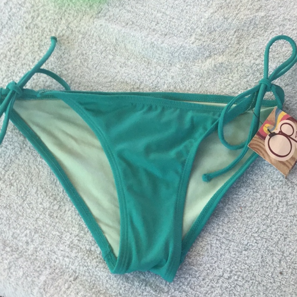 NWT swimwear bottom